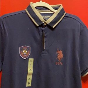 Brand name navy blue polo